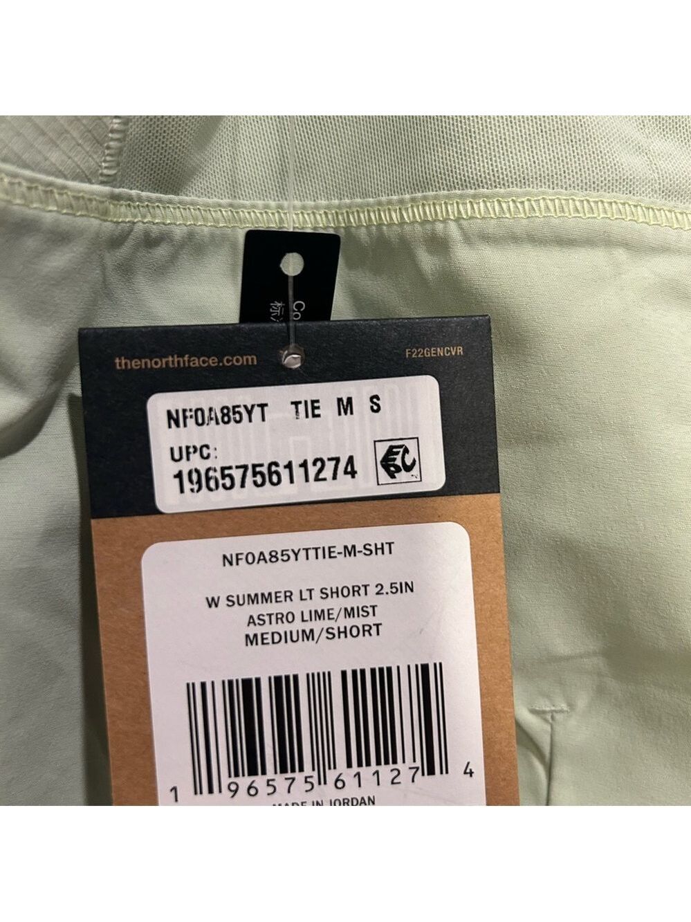 The North Face Summer LT 2.5" Shorts Women’s Medium Astro Lime Mist NWT - Picture 5 of 5